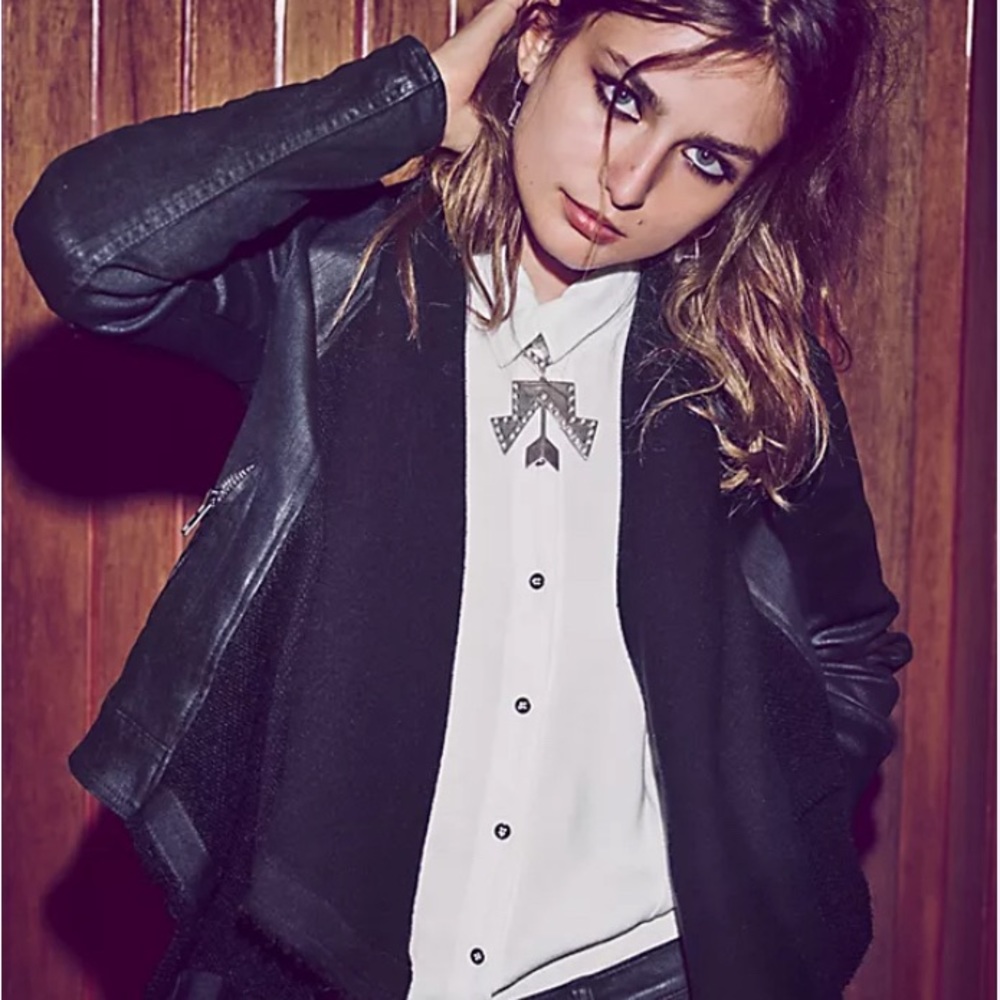 Like new Free People jacket - Picture 1 of 13
